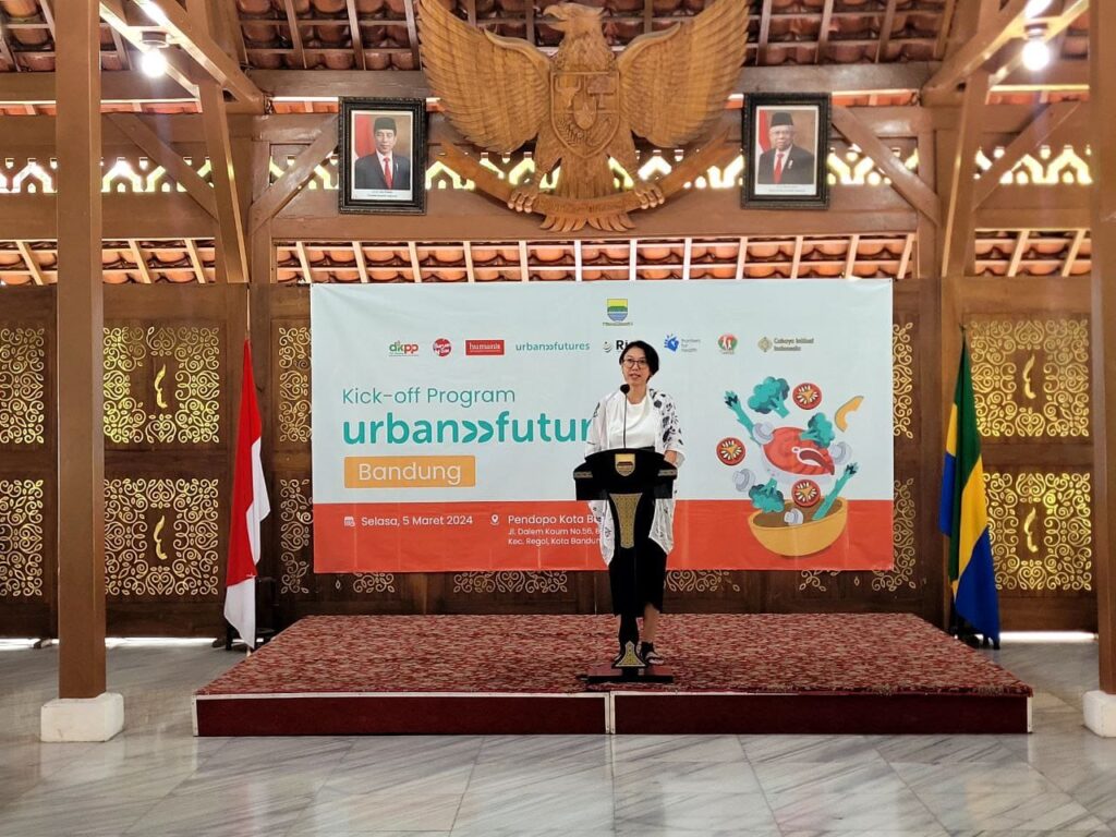 Bandung.go.id - Kick-Off Urban Futures, Panggungnya Generasi Muda Kota Bandung Jadi Aktor Transformasi Sistem Ketahanan Pangan 1 Kick Off Urban Futures di Pendopo Kota Bandung, Selasa 5 Maret 2024