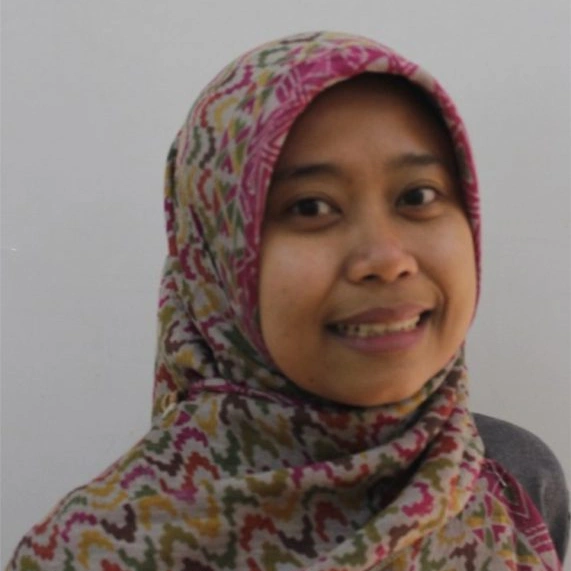 Lia Ambarwati Aprilia Ambarwati